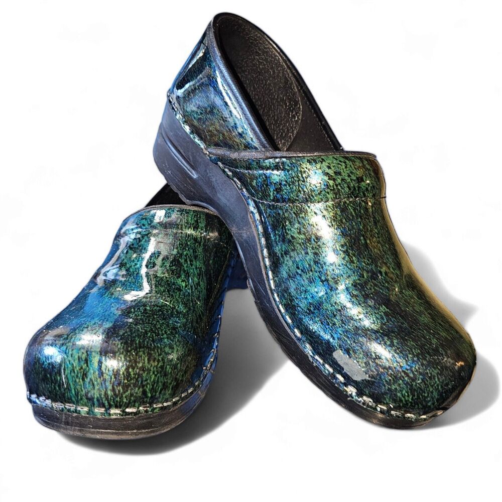 SANITA Size 40/ 9  Patent Leather Green Black Gold Clogs Has Flaw
